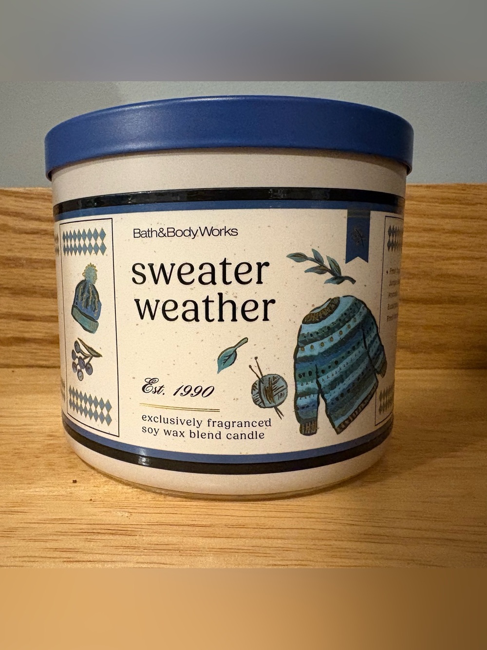 Bath and body works sweater weather candle